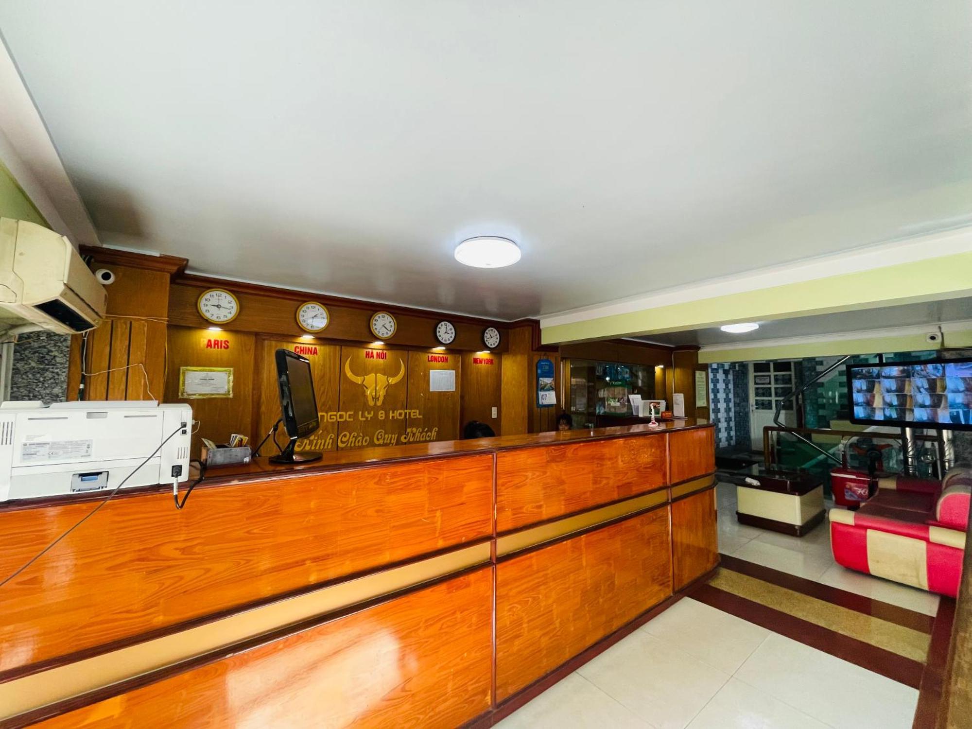 Hotel Khach San Ngoc Ly 8 Thanh Hóa Zewnętrze zdjęcie