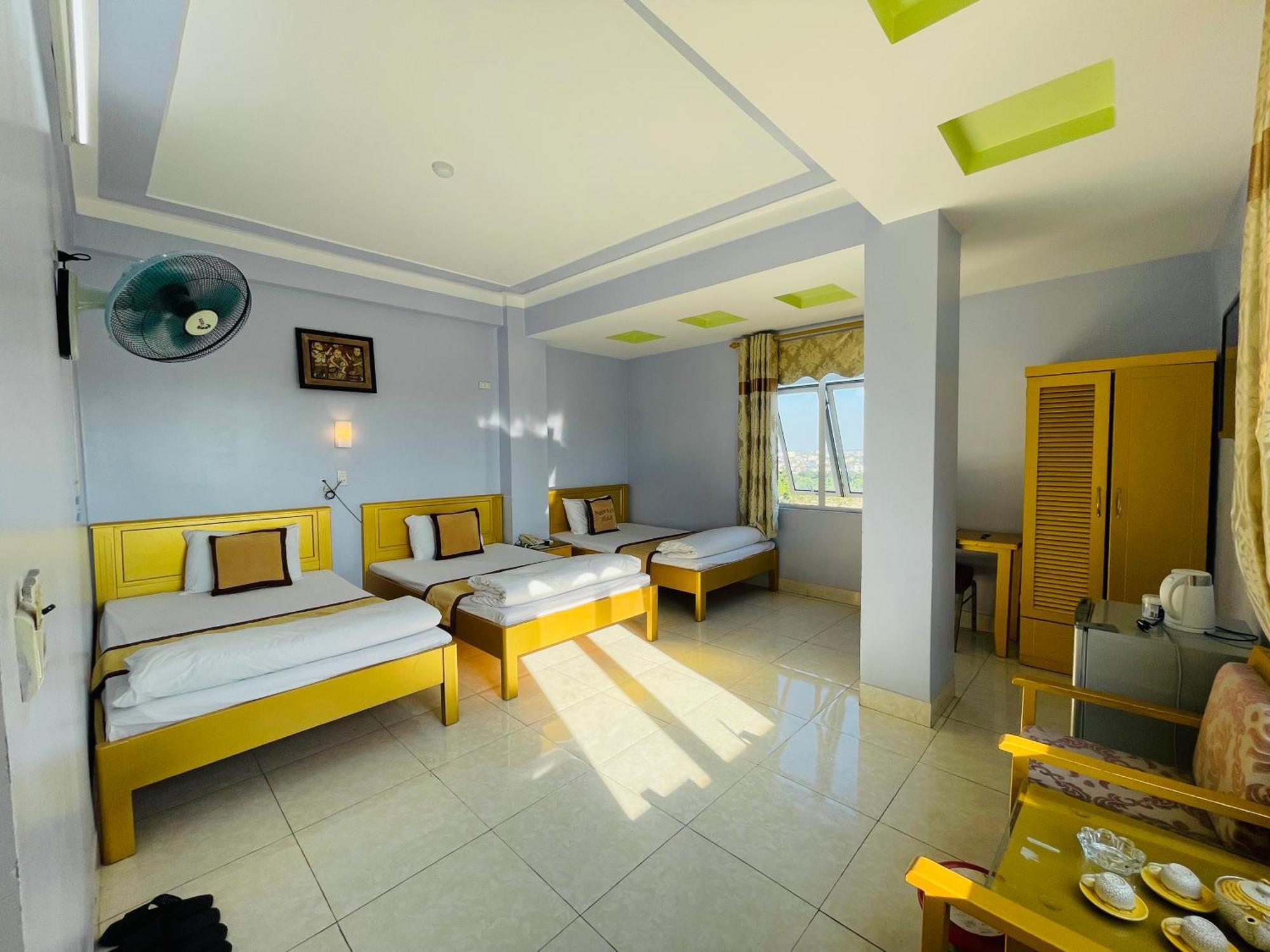 Hotel Khach San Ngoc Ly 8 Thanh Hóa Zewnętrze zdjęcie