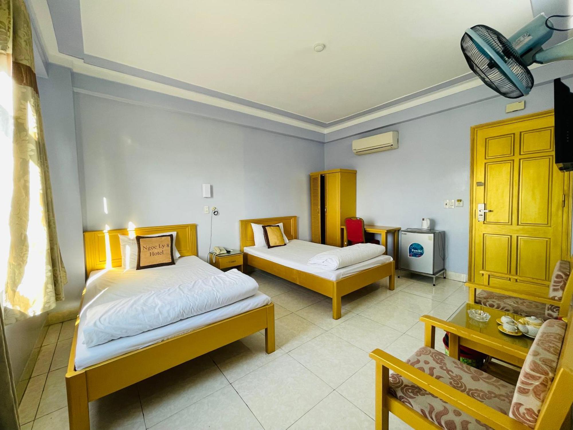Hotel Khach San Ngoc Ly 8 Thanh Hóa Zewnętrze zdjęcie